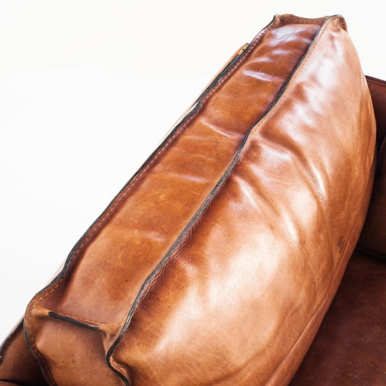 Fauteuil Club Vintage de Roche Bobois. Cuir de buffle camel. France, années 1980. – Leather (photo 18 of 19)
