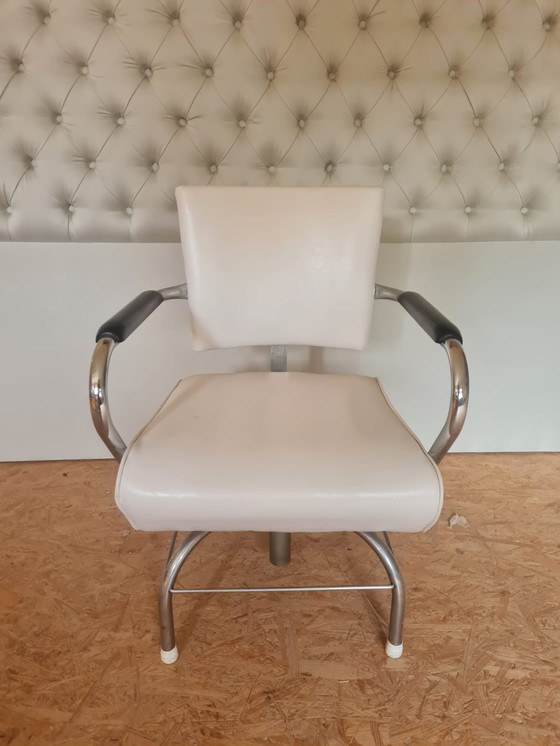 Image 1 of Witte Vinyl Salonstoel 1960's, VS