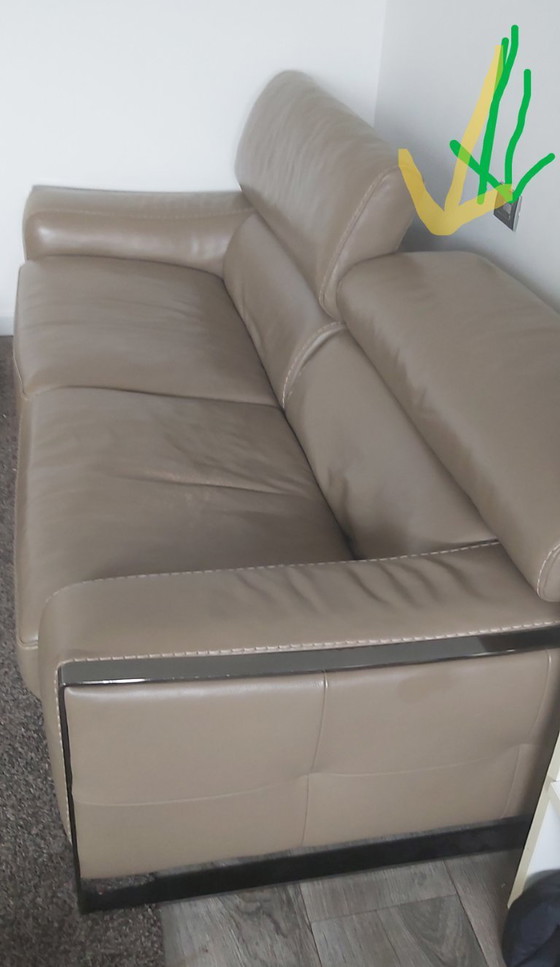 Image 1 of Canapé exclusif Roche Bobois avec pouf