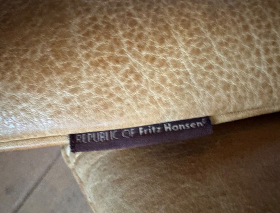 Image 1 of Arne Jacobsen Egg Chair – Fritz Hansen – Vintage leer, licht walnoot – Designklassieker