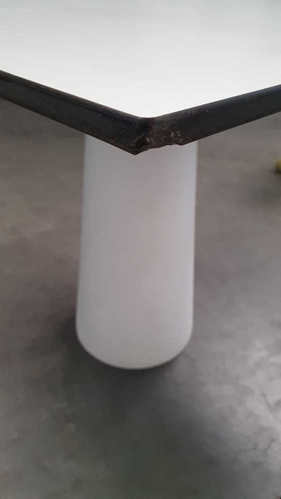 Image 1 of Moooi mesa contenedor + pie extra bajo blanco clásico diseño holandés mesa de jardín exterior/interior marcel wanders