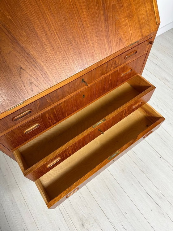 Image 1 of Vintage Mid Century Deense teakhouten secretaire jaren 60