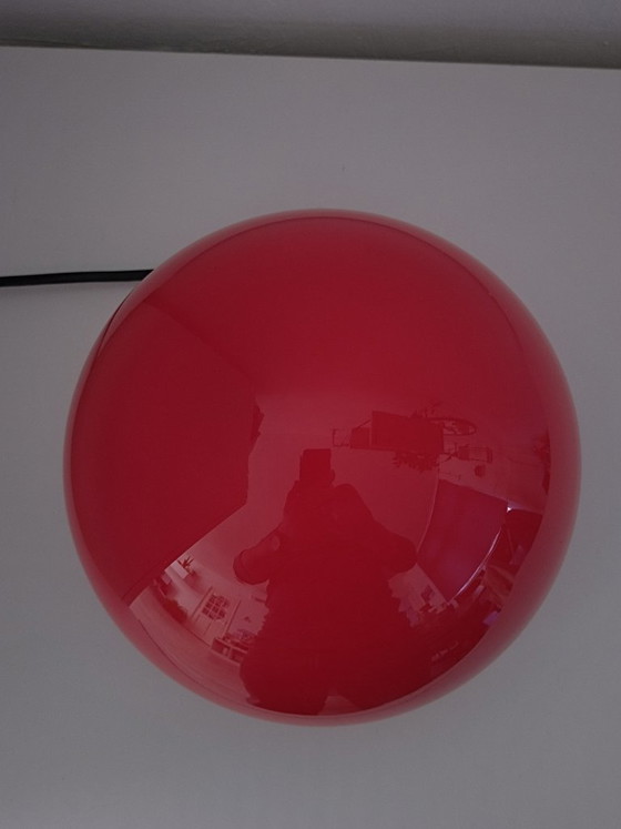 Lampada da tavolo con paralume in vetro rosso, Out of the blue, Lampade da tavolo, Metallo, Space Age (foto 3 di 9)