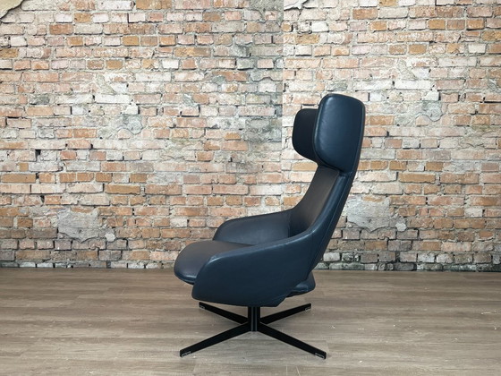 Artifort Kalm - Dunkelblau | Patrick Norguet – Sessel, Leder, Metall (photo 4 of 16)