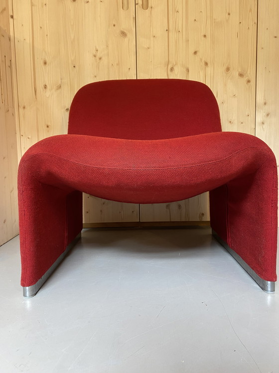 Image 1 of Chaise vintage Artifort Alky