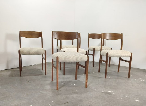 Image 1 of Vintage teak eetkamerstoelen