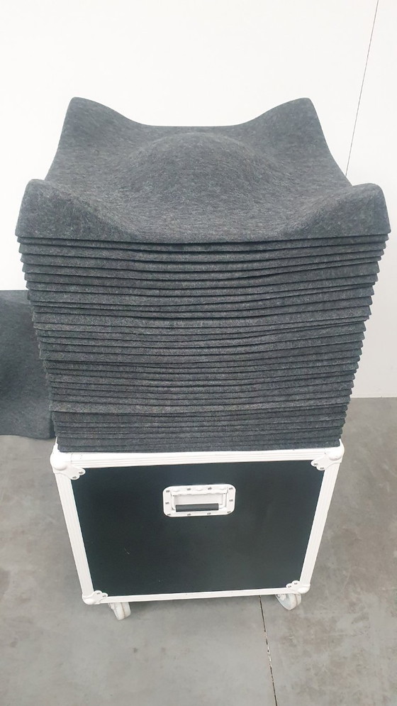 Image 1 of Offecct soundwave swell akoestische 3D design panelen grijs vilt, modulair