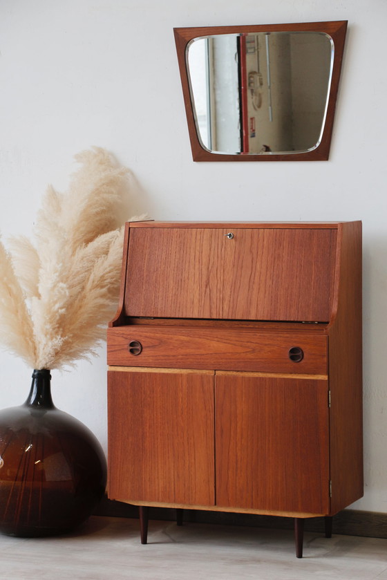 Image 1 of English teak desk - 1960s