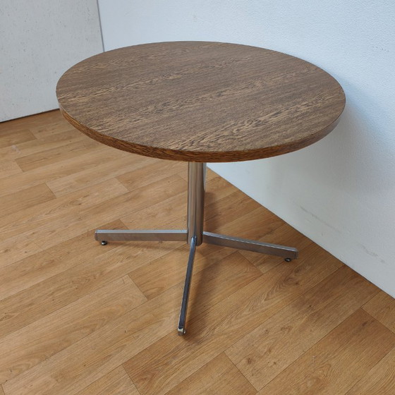 Image 1 of Vintage round Mid Century Modern dining table