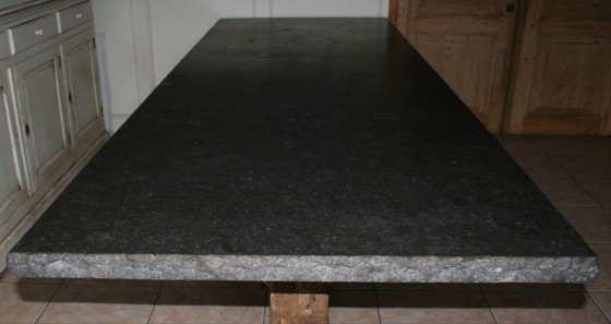 Tavolo con piano in pietra blu e base in rovere antico – Tavoli da pranzo, Legno (photo 7 of 9)