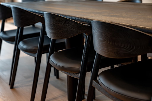 Table avec 8 chaises