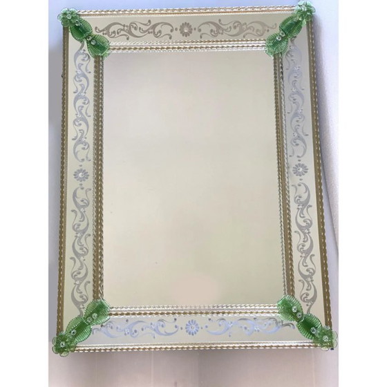 Image 1 of Espejo rectangular contemporáneo de cristal de Murano veneciano con tallado floral verde a mano