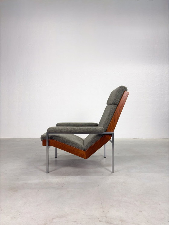 Image 1 of 'Lotus' Heren Fauteuil van Rob Parry voor Gelderland