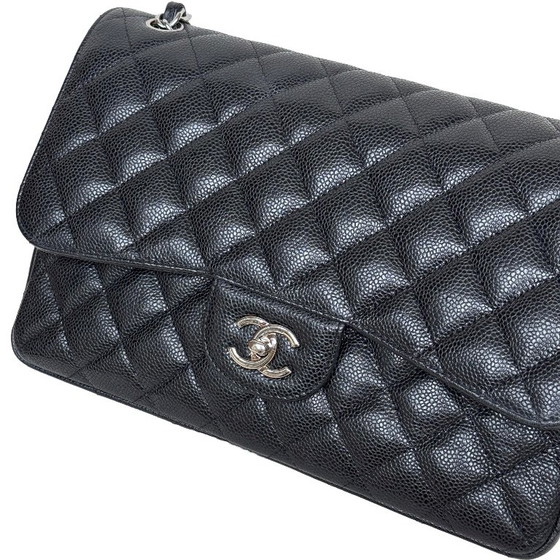 Chanel Jumbo – Crossbody bags, Lambskin (photo 13 of 30)