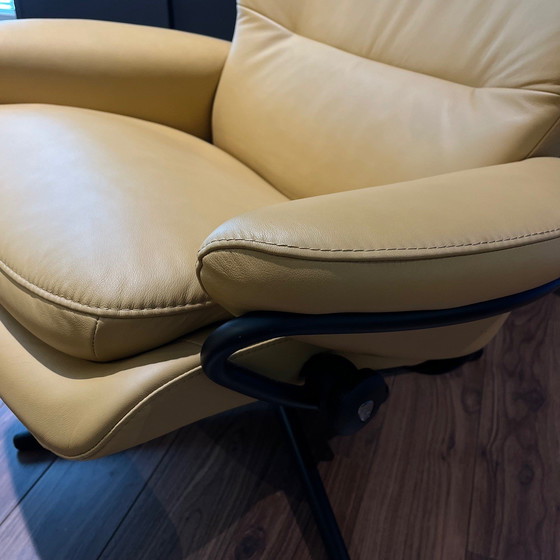 Image 1 of Sillón reclinable Stressless Rome con reposapiés