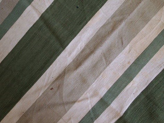 Image 1 of Handgefertigter antiker indischer Dhurri-Kelim, 167 cm x 238 cm (5,4' x 7,8'), 1930er Jahre - 1C455