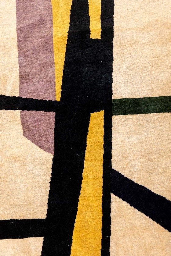 Image 1 of Handgewebter Wollteppich mit farbenfrohem geometrischem Muster. 2026.