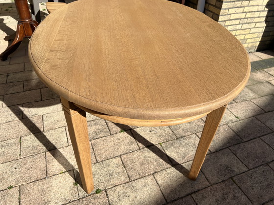 Image 1 of Geloogd eiken tafel