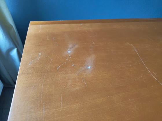 Image 1 of Leolux extendable dining table