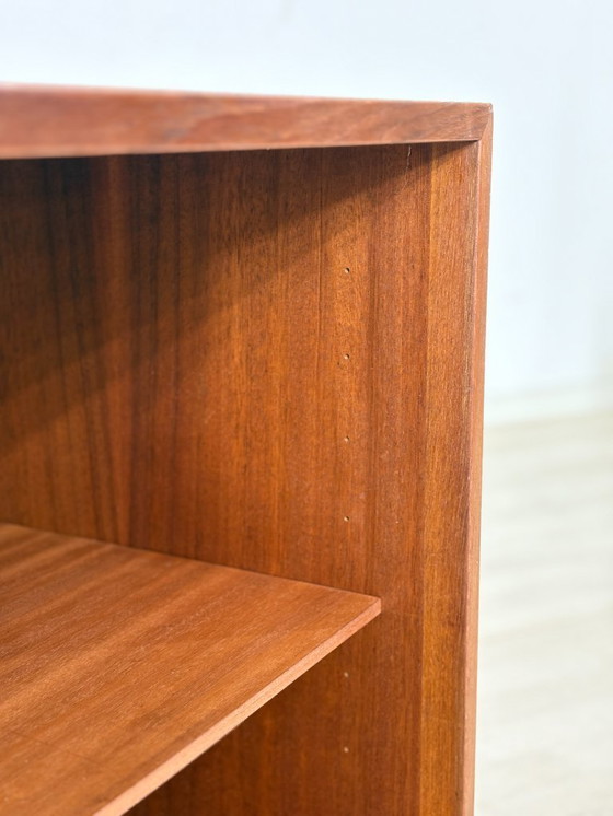 Image 1 of Deense teakhouten ladekast / vintage dressoir / woonkamerkast / halkast / commode