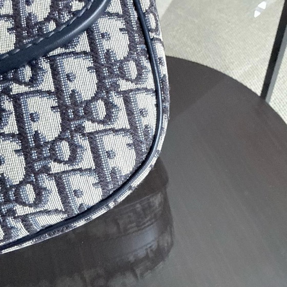 Image 1 of DIOR BOBBY MEDIUM - 22 CM MONOGRAMMA CON FINITURE DORATE