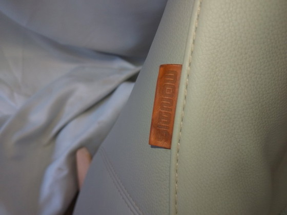 Image 1 of Mecedora DIM SUMS de Montis, diseñada por Simon Pengelly