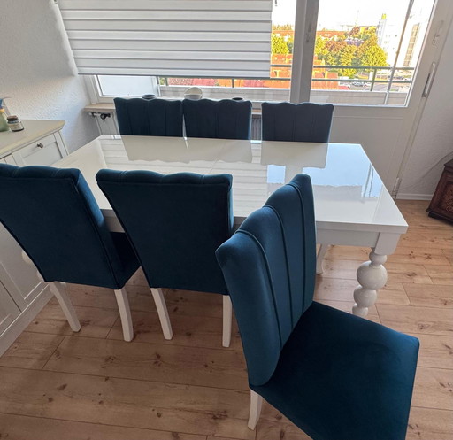 Modern white dining table (170 x 90cm) with 6 chairs - top condition