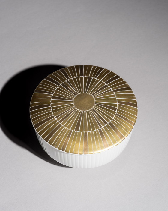Image 1 of Rosenthal Studio-Line Porseleinen Doos met Deksel, Goudkleurig Decor Design Tapio Wirkkala
