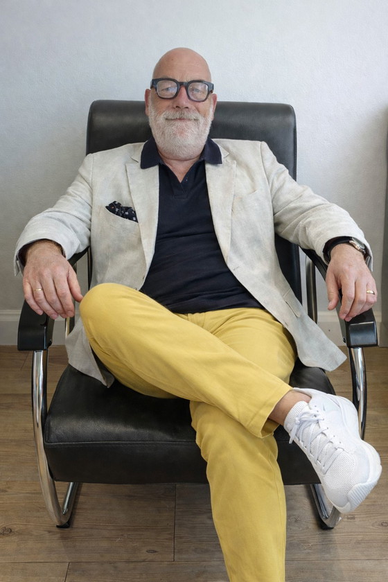 Image 1 of 2x Dikkert van Dykmeyer