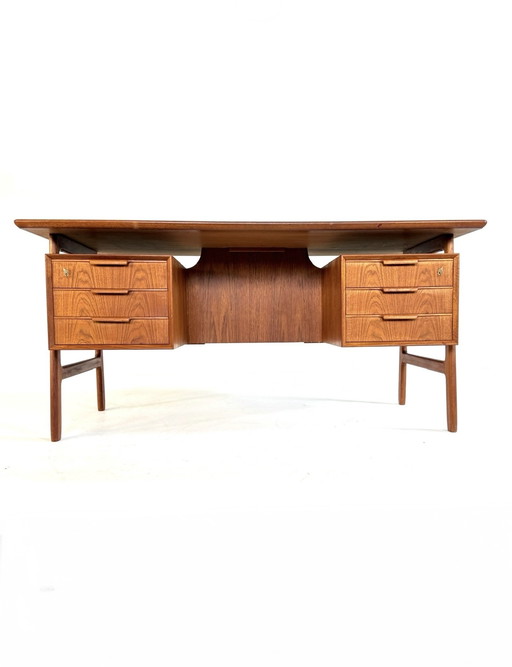 Vintage-Schreibtisch aus Teakholz, Modell 75, Gunni Omann '60