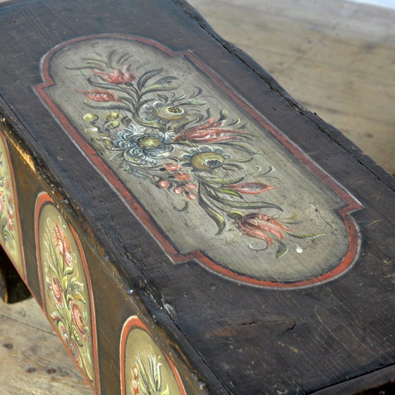 Image 1 of Baúl de bodas de arte popular, circa 1850