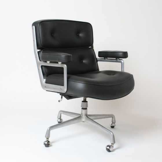 Image 1 of Fauteuil Time Life Chair Par Charles Eames Pour Herman Miller