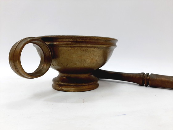 Image 1 of Antieke bronzen vijzel en stamper