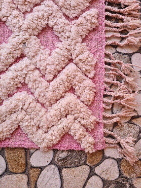 Image 1 of Authentischer, traditioneller, handgefertigter Naturwollteppich, 1,5 x 2,5 m