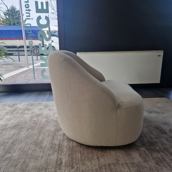 Image 1 of Fauteuil Margas par &tradition