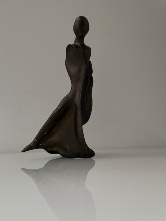 Image 1 of Expressive sculpture figure in the wind - futuristic