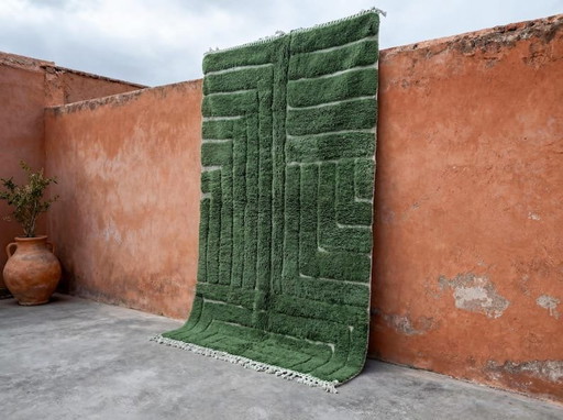 Handmade pure wool rug, traditional craftsmanship, size 250/150 cm, green