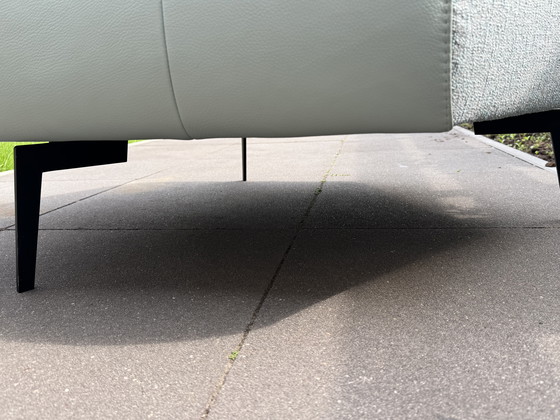 Image 1 of MONTEL hocker mint groen leer 98x40cm zeshoek