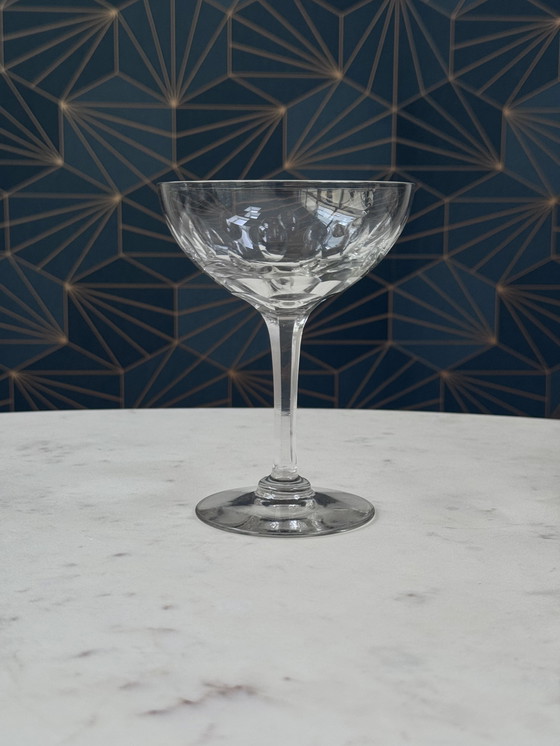 Image 1 of Set van 8 Art Deco champagnecoupéglazen (jaren 1920-1930) – halfkristal, handgegraveerd