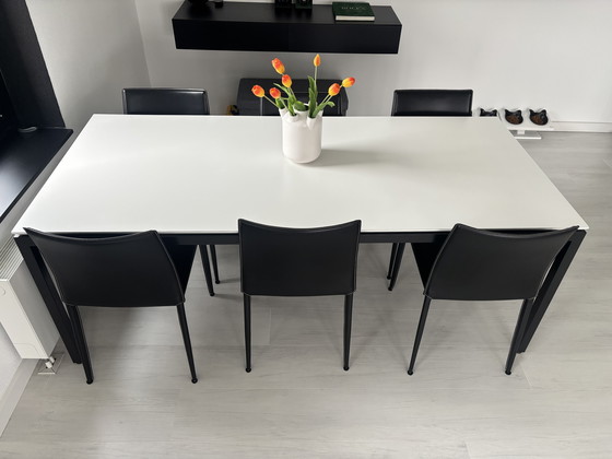 Image 1 of Table à manger Metaform avec 6 chaises en cuir