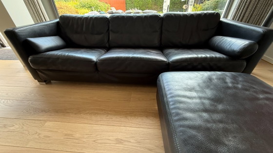 2 Canapés Intemporels en Cuir par Durlet, Modèle Rendez Vous – Leather, Wood (photo 5 of 9)