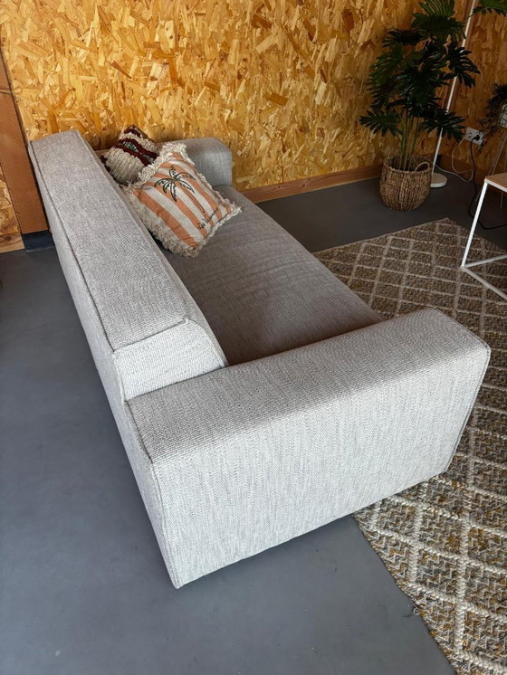 Image 1 of Schönes und robustes 2,5-Sitzer-Sofa Bor in gutem Zustand, sandfarbenes Sofa