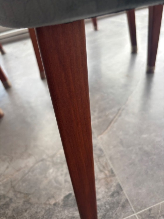 Image 1 of 6 dining chairs and matching Morres ottoman