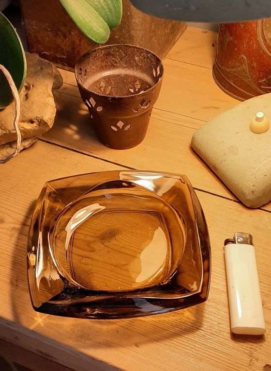 Image 1 of Franse Vintage smokey asbak van Luminarc 