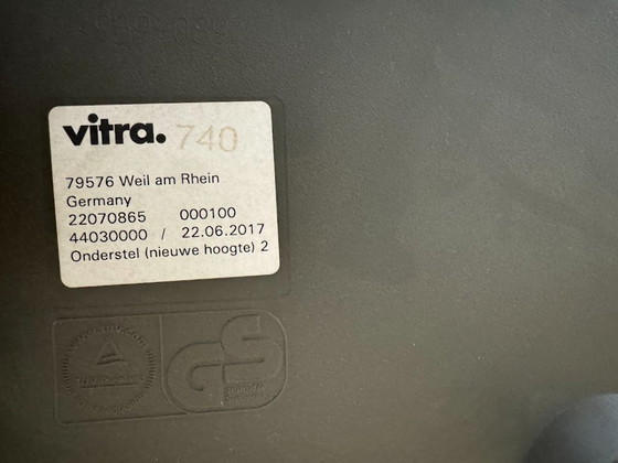 Image 1 of 6 sillas Vitra 79576 Weil am Rhein - Silla auxiliar de plástico Eames DSR