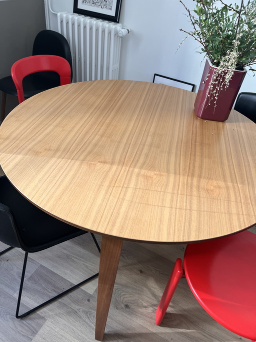 Table GUBI ronde noyer 