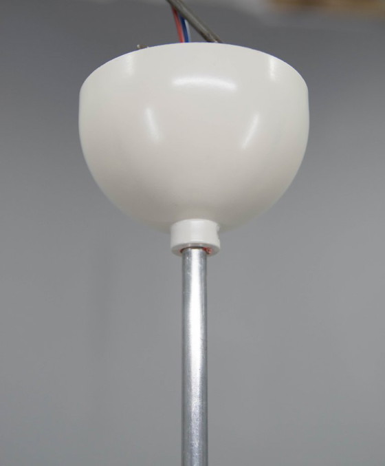 Image 1 of Hanglamp van melkglas, handbeschilderd, uit de jaren 70, vintage stijl uit het midden van de 20e eeuw.