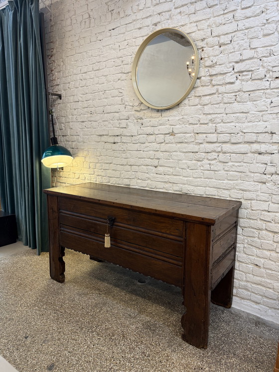 Image 1 of Brutalistische vintage kist