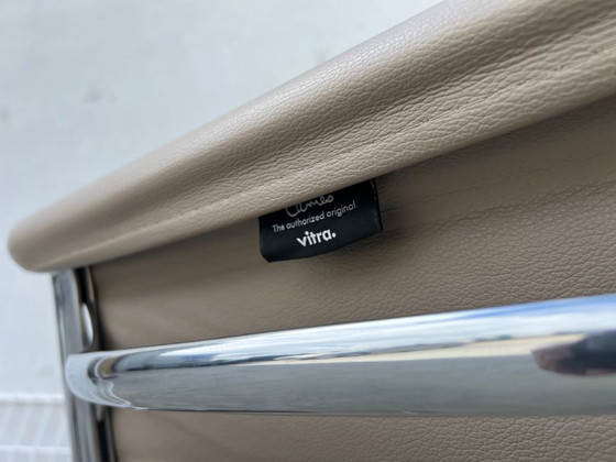 Image 1 of 2x Sedia da ufficio Vitra Eames EA117