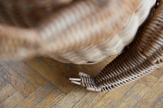 Image 1 of Cesta de mimbre en forma de rana de Olivier Cajan